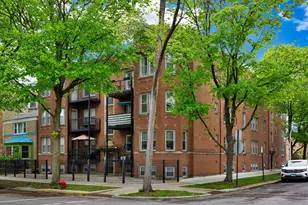 6254 N Richmond St, Chicago, IL 60659 - Photo 1