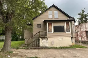 208 E Birch St, Kankakee, IL 60901 - Photo 1