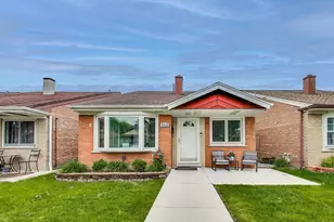 5943 S Parkside Ave, Chicago, IL 60638 - Photo 1