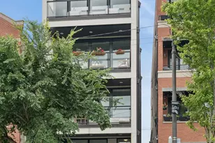 1459 W Grand Ave, Chicago, IL 60642 - Photo 1