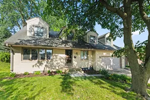 1516 Mayflower Dr, Dekalb, IL 60115 - Photo 1