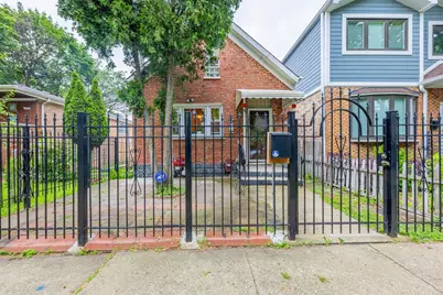 3352 S Seeley Avenue, Chicago, IL 60608 - Photo 1