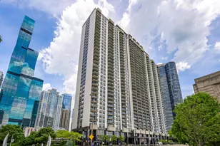 400 E Randolph St, Chicago, IL 60601 - Photo 1