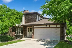 1775 Lakeview Dr, Wheeling, IL 60090 - Photo 1