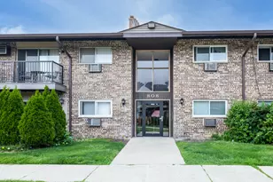 808 E Old Willow Rd, Prospect Heights, IL 60070 - Photo 1