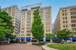 680 S Federal St, Chicago, IL 60605 - Photo 1