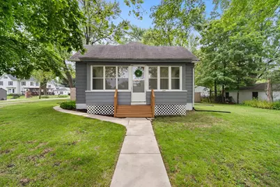 605 W 2nd North Street, Wenona, IL 61377 - Photo 1