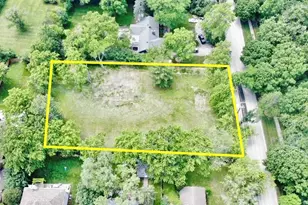 1726 Park Ave W, Highland Park, IL 60035 - Photo 1