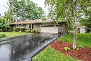 38689 N Boulevard View Ave, Wadsworth, IL 60083 - Photo 1