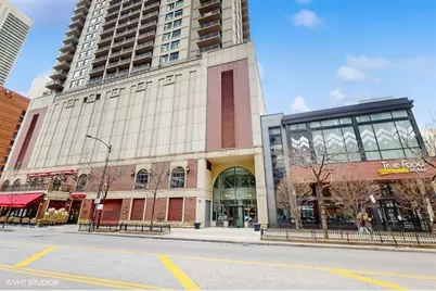 630 N State Street #2403, Chicago, IL 60654 - Photo 1
