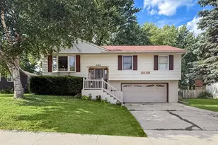 3288 Knox Dr, Freeport, IL 61032 - Photo 1