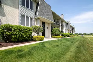 15705 Lake Hills Ct, Orland Park, IL 60462 - Photo 1