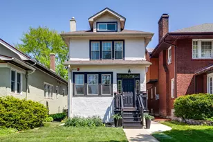 842 Mapleton Ave, Oak Park, IL 60302 - Photo 1