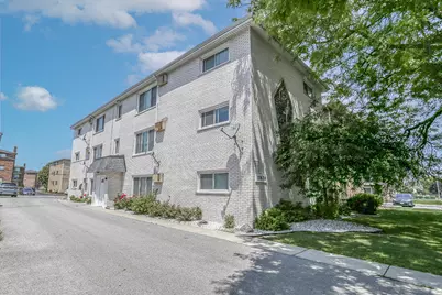 10634 Parkside Avenue, Chicago Ridge, IL 60415 - Photo 1