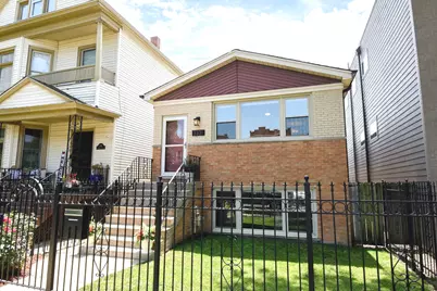 3331 W Belle Plaine Avenue, Chicago, IL 60618 - Photo 1