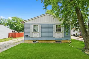 1616 Wilcox St, Crest Hill, IL 60435 - Photo 1