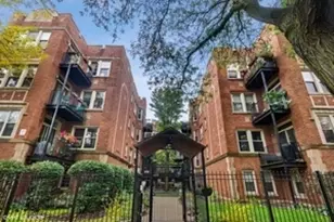 1645 W Pratt Blvd, Chicago, IL 60626 - Photo 1