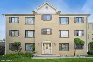 9365 Hamilton Ct, Des Plaines, IL 60016 - Photo 1