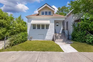 352 W 106th Pl, Chicago, IL 60628 - Photo 1