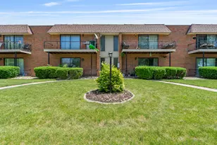 629 N Carroll Pkwy, Glenwood, IL 60425 - Photo 1