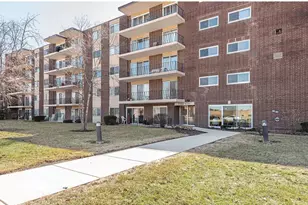 5300 Walnut Ave, Downers Grove, IL 60515 - Photo 1