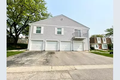 2342 Old Kings Court #2342, Schaumburg, IL 60194 - Photo 1