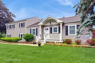2333 Catherine St, Northbrook, IL 60062 - Photo 1