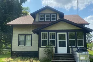 1737 N Brinton Ave, Dixon, IL 61021 - Photo 1