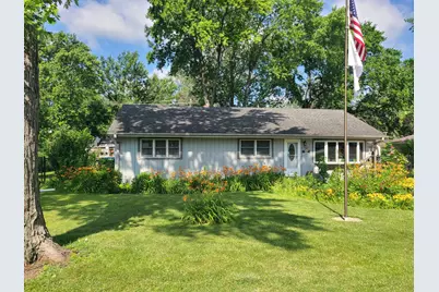 2N080 Clarendon Avenue, Lombard, IL 60148 - Photo 1