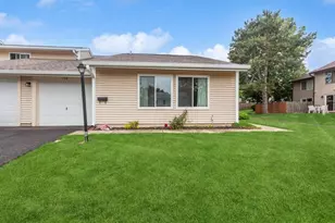 738 Colorado Ct, Carol Stream, IL 60188 - Photo 1