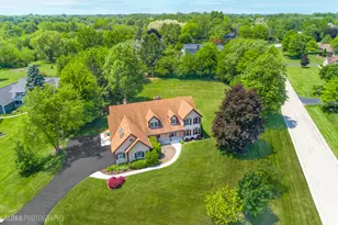 1 Byron Ct, Hawthorn Woods, IL 60047 - Photo 1