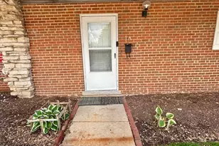 1915 White Chapel Dr, Mount Prospect, IL 60056 - Photo 1