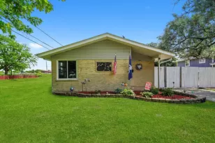 4301 Barry Ln, Oak Forest, IL 60452 - Photo 1