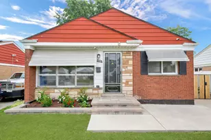 8015 S Kilbourn Ave, Chicago, IL 60652 - Photo 1