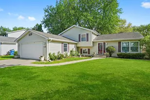 136 Anita Dr, Bourbonnais, IL 60914 - Photo 1