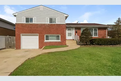 923 Division Street, Melrose Park, IL 60160 - Photo 1