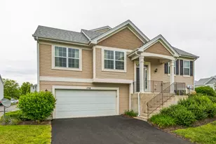 1718 Windward Dr, Pingree Grove, IL 60140 - Photo 1