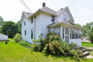 4816 Auburn St, Rockford, IL 61101 - Photo 1