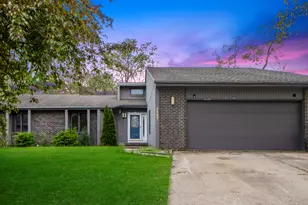 247 Fox Trail Ct, Bourbonnais, IL 60914 - Photo 1