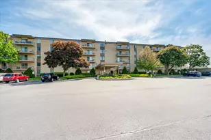 110 W Butterfield Rd, Elmhurst, IL 60126 - Photo 1