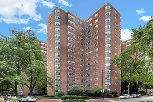 4970 N Marine Dr, Chicago, IL 60640 - Photo 1