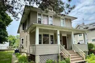 722 Lenox Ave, Waukegan, IL 60085 - Photo 1