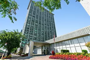 3600 N Lake Shore Dr, Chicago, IL 60613 - Photo 1