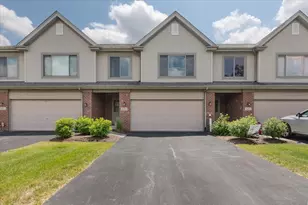 8253 Auburn Ln, Frankfort, IL 60423 - Photo 1