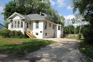534 Mohawk St, Joliet, IL 60432 - Photo 1