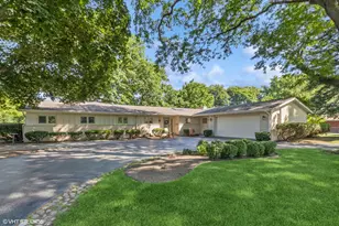 332 S Elmwood Ln, Palatine, IL 60067 - Photo 1