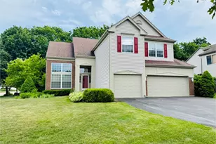 735 Ravinia Dr, Gurnee, IL 60031 - Photo 1