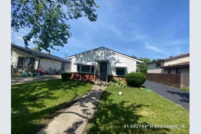 16328 Winchester Avenue, Markham, IL 60428 - Photo 1
