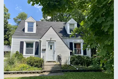 10753 S Neenah Avenue, Worth, IL 60482 - Photo 1