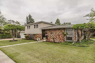 15407 Sunset Dr, Dolton, IL 60419 - Photo 1